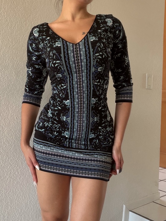 White House Black Market Dresses & Skirts - 2000’s Y2k Boho Reversible Whimsigoth Floral Mini Dress